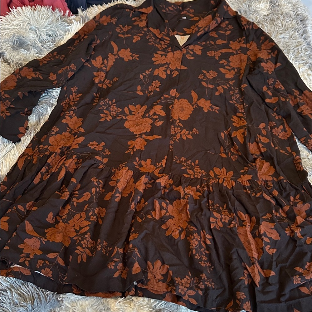 Y—RIANI Elegant Black and Brown Floral Dress